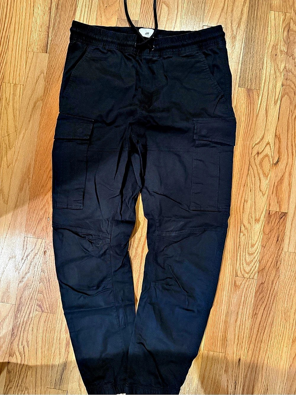 H&M Cargo Jogger Pants in Black Size Small